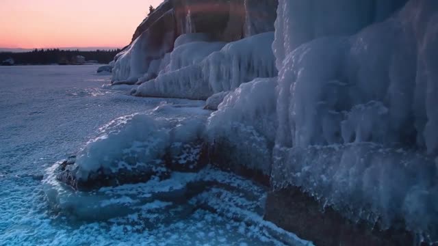 Ice on planet earth / rest your heart and meditate in the vast universe