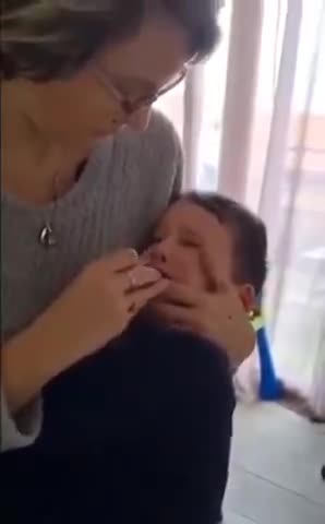 Antigentest - Drecksmutter quält Ihr Kind !!!