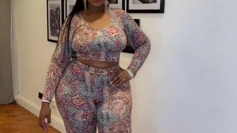 Looks good thick, curvy in her outfit.