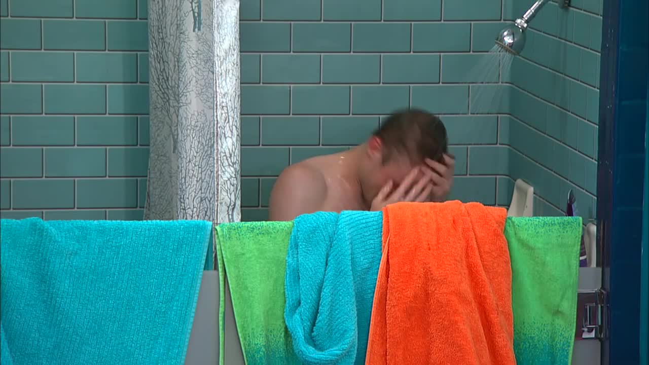 Big Brother - Rub-A-Dub-Dub - Live Feeds Highlight