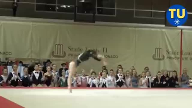 KATELYN OHASHI - INCREÍBLE