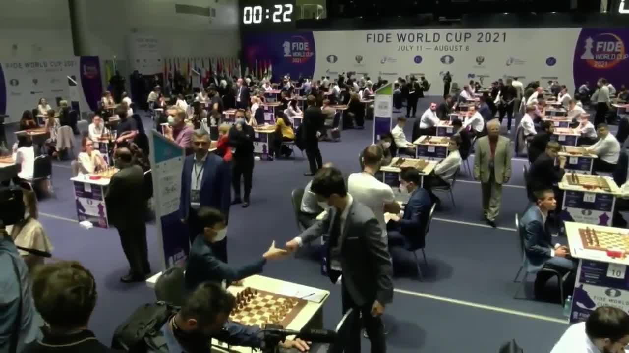 The Worst Chess Handshake EVER seen