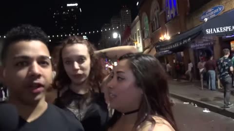 Russian Girls flashing B00bs for 10$