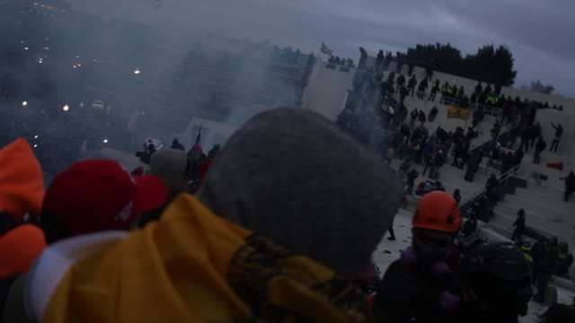 Capitol Building Raw Footage When Police Cleared The Top