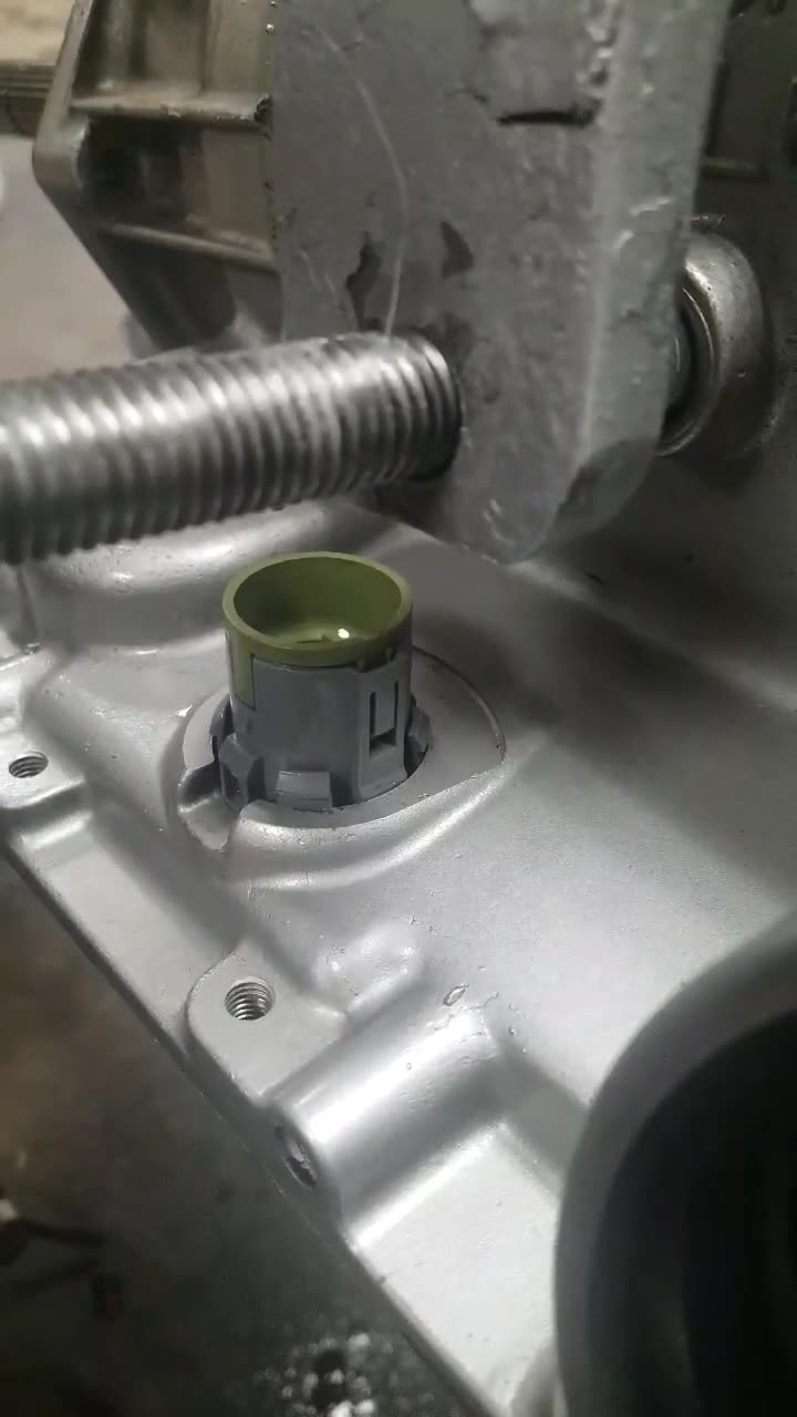 HOW TO STOP BREAKING YOUR 4L60e ELECTRICAL PLUGS!!