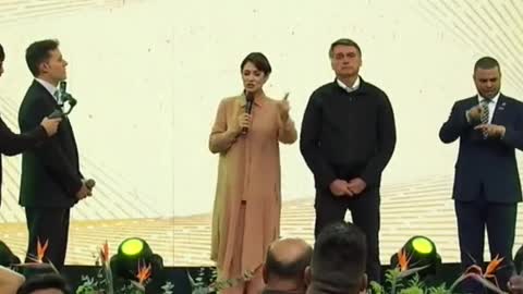 Michelle Bolsonaro discursa sobre a missão