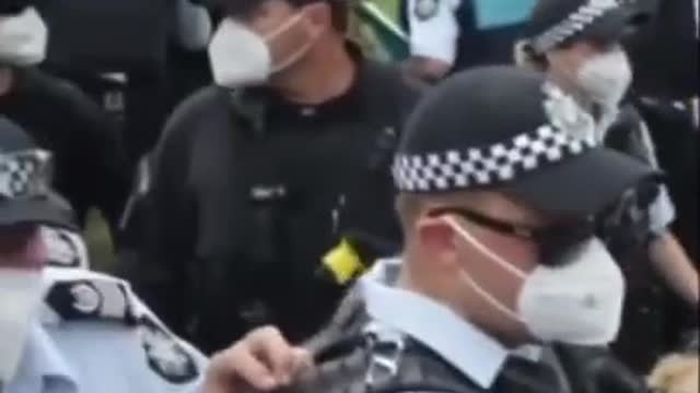 Peaceful Covid Protest in Australia Turns Violent in Minutes by Police