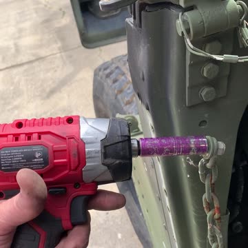 A rare easy win in the restoration of a former USMC #humvee