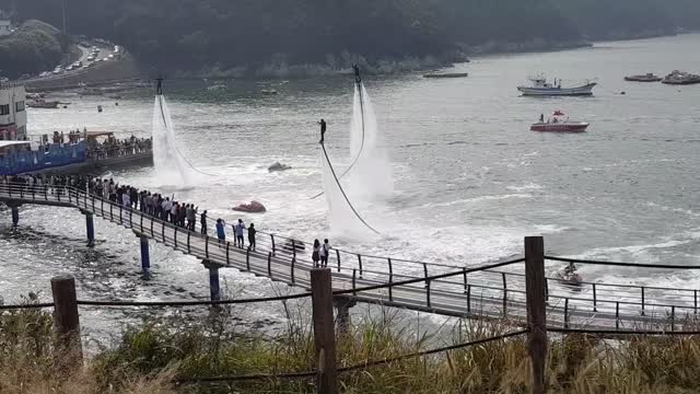 Flywater Show
