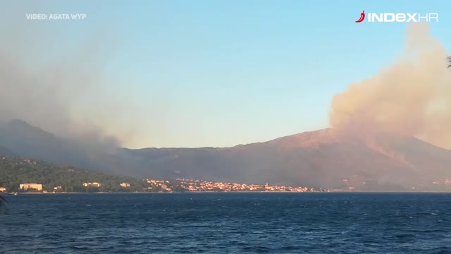 Požar u predgrađu Orebića