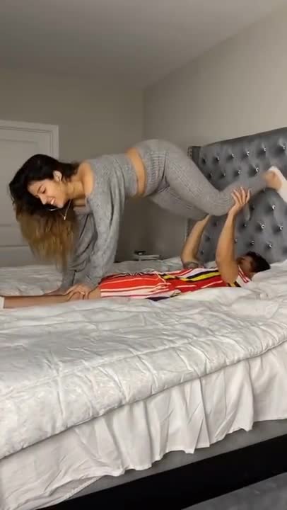 We tried this couples trend and OMG 😂😱