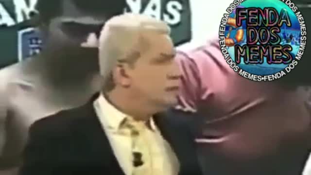 sua mãe brigando contigo
