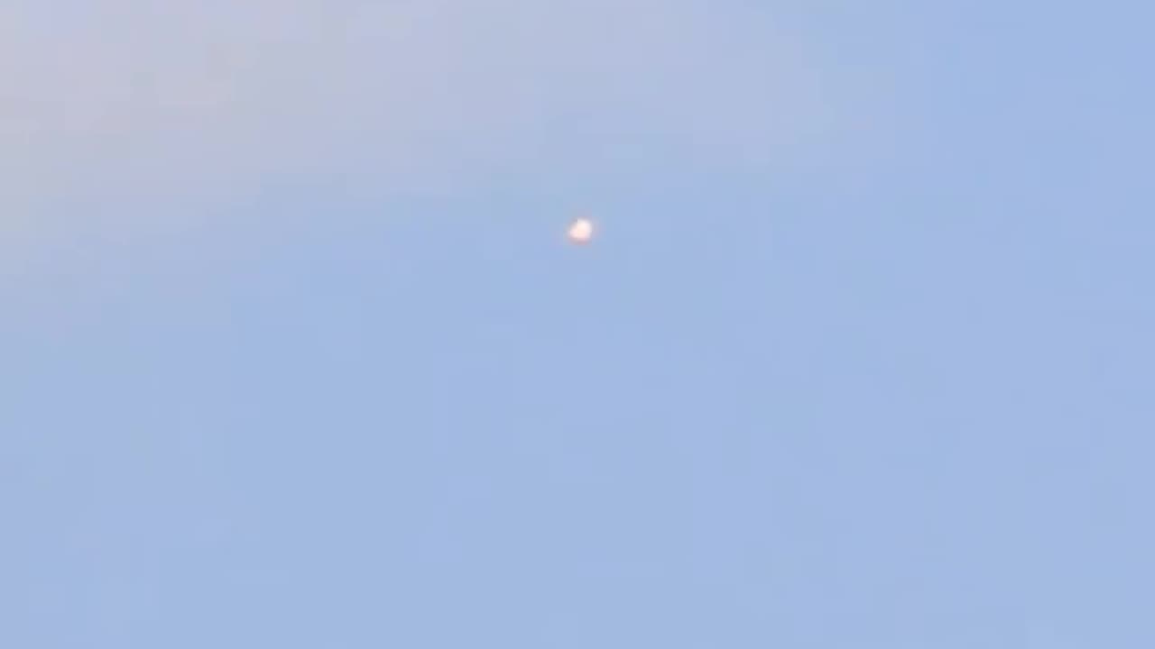 UAP sightings continue in England over the skies of Manchester 01-12-24