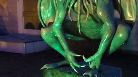 Cthulhu Spawn Halloween Yard Haunt Prop