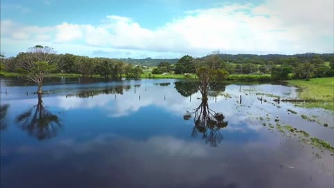 Have you ever seen such a beautiful lakeside?