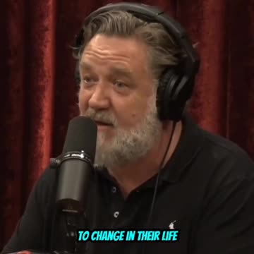 Aussie Actor Russell Crowe Offers Insight Into World's View of America