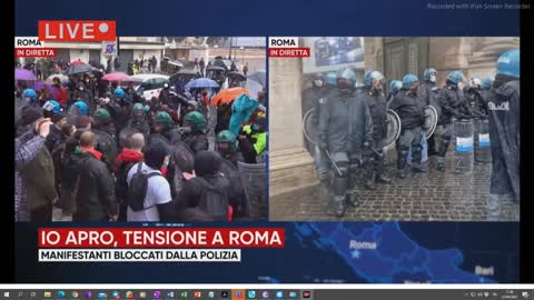 Manifestazione "Io Apro" a Roma del 12 aprile 2021