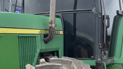 Blacked out Jhon Deere