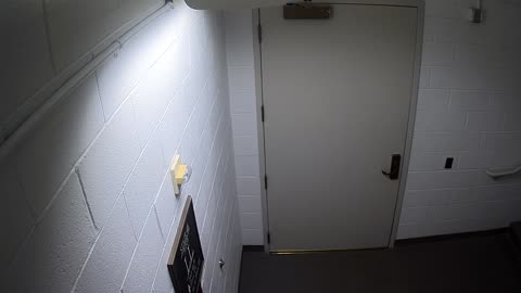 7043CVCLLStair48_2021-01-06_17h20min01s890ms.mp4