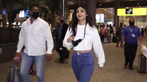 Steal Shilpa Shetty's Travel Style STAT