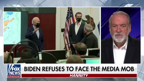 Mike Huckabee contrasts Biden with Trump in regards to how they respond to the media