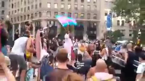 BLM & Antifa Riots 2020 - 2020-07-25-00-44-29-NYC.mp4