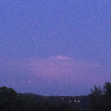 Cloaked craft charging in thunderhead 14June2023 4X speed