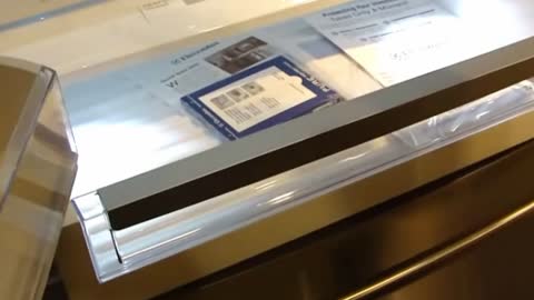 THE SMART FRIDGE