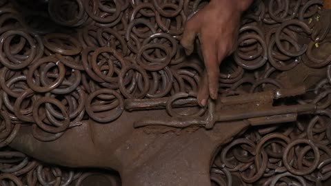 How Metal Chains are made in Pakistan