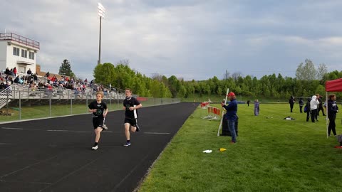 4.20.21 @ St. Henry Boys 800m Run