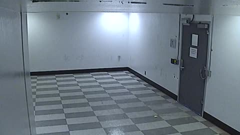 6040RHOBG1G107Lobby_2021-01-06_01h20min00s650ms.mp4