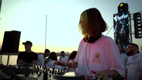 Miss Monique - Live @ Sunset on a SVET Boat