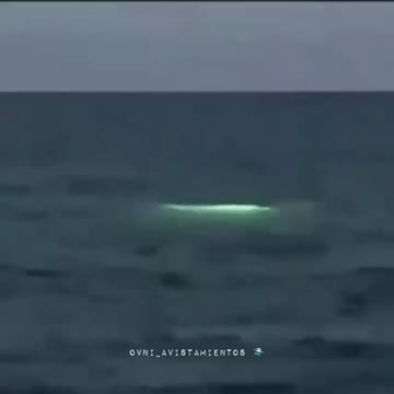 Miami, U.S.A. 28.05.2021 Objeto submarino no identificado (O.S.N.I.)