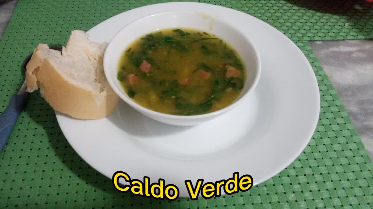 Caldo verde simples e facil : Passo a Passo