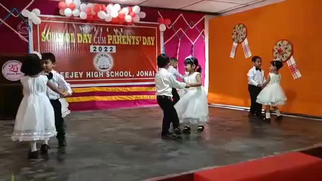 beutiful children dance