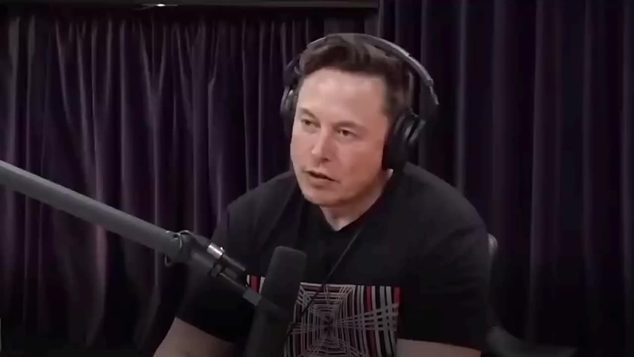 Learn English with the JOE ROGAN PODCAST - Elon Musk