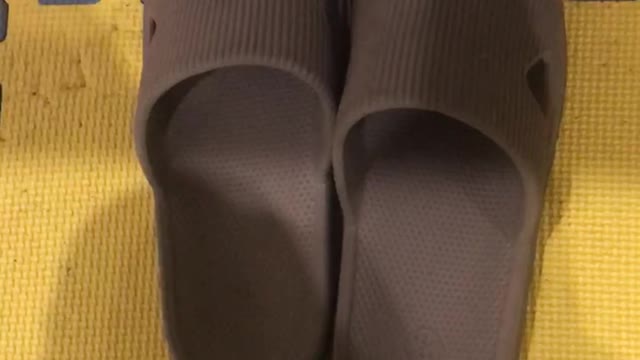 Summer must have a pair of suitable slippers