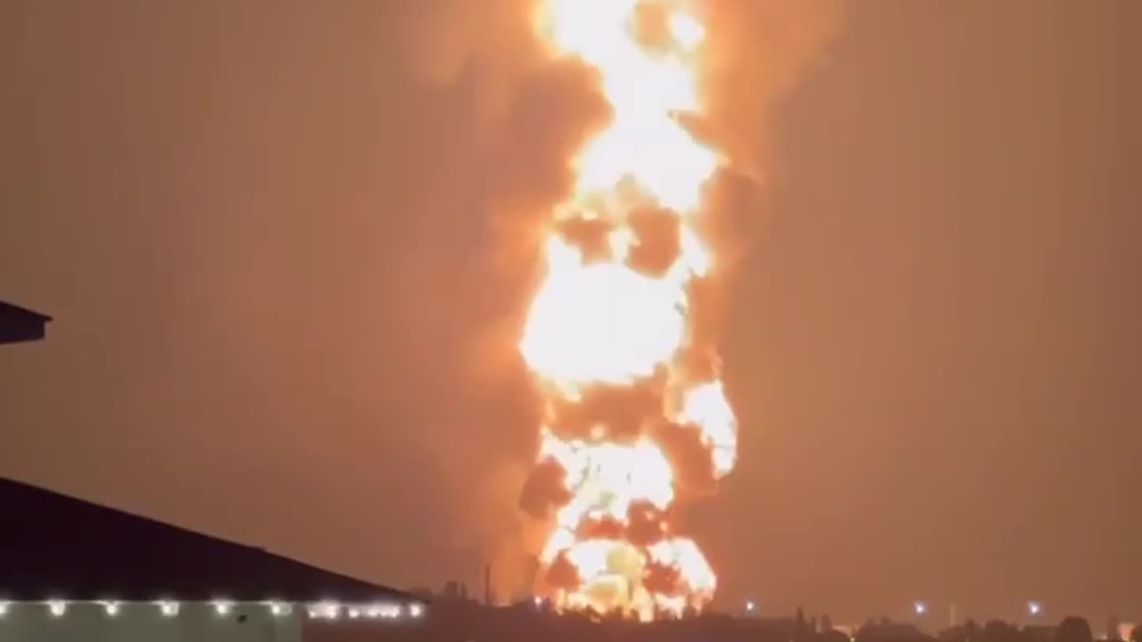 🔥🔥🔥 WOW 🤩 Another fuel tank exploded at the oil depot in Feodosia.