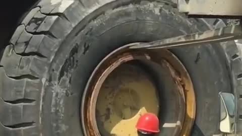Giant machines help each other