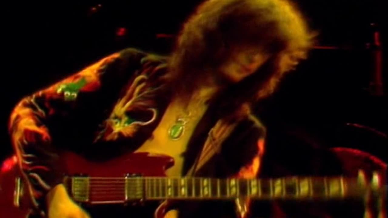 Led Zeppelin - Stairway To Heaven = Music Video 1975