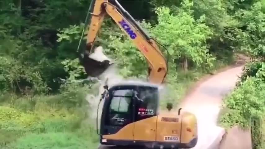 They are all master of Excavator!!!