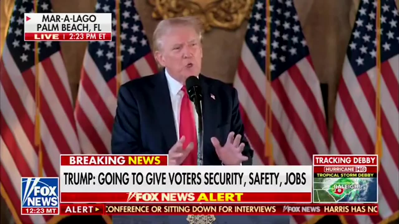 Trump HUMILIATES reporter when asked if he's worried about Kamala's crowd size