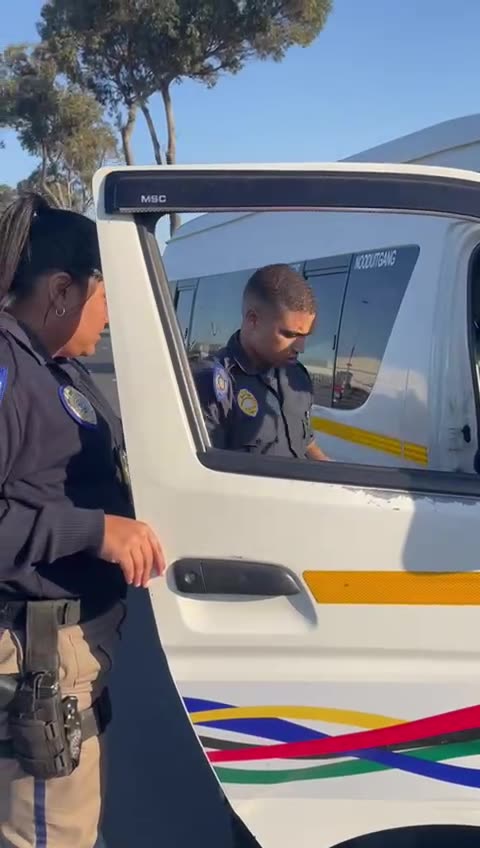 City probe metro police in taxi driver assault video