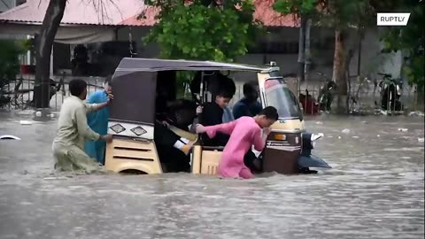 Karachi severely flooded as monsoon rains continue