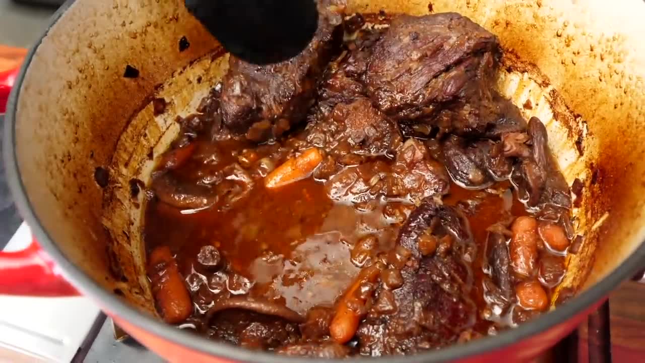 How to Make Braised Boneless Short Ribs