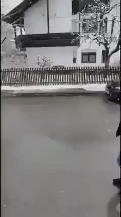 The Universal sign for help...