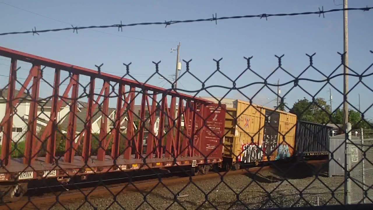 Northbound Mixed Freight, Southbound Sounder