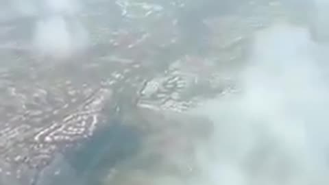 20180221文贵先生视频²：几秒前被盗国贼宣传的一无是处的美帝国主义！咋这么自然！这么多别墅呢？而且都是私人拥有！