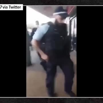 Police in Australia Respond to 12-Year-Old Child Not Wearing Mask - Pepper Spray Her