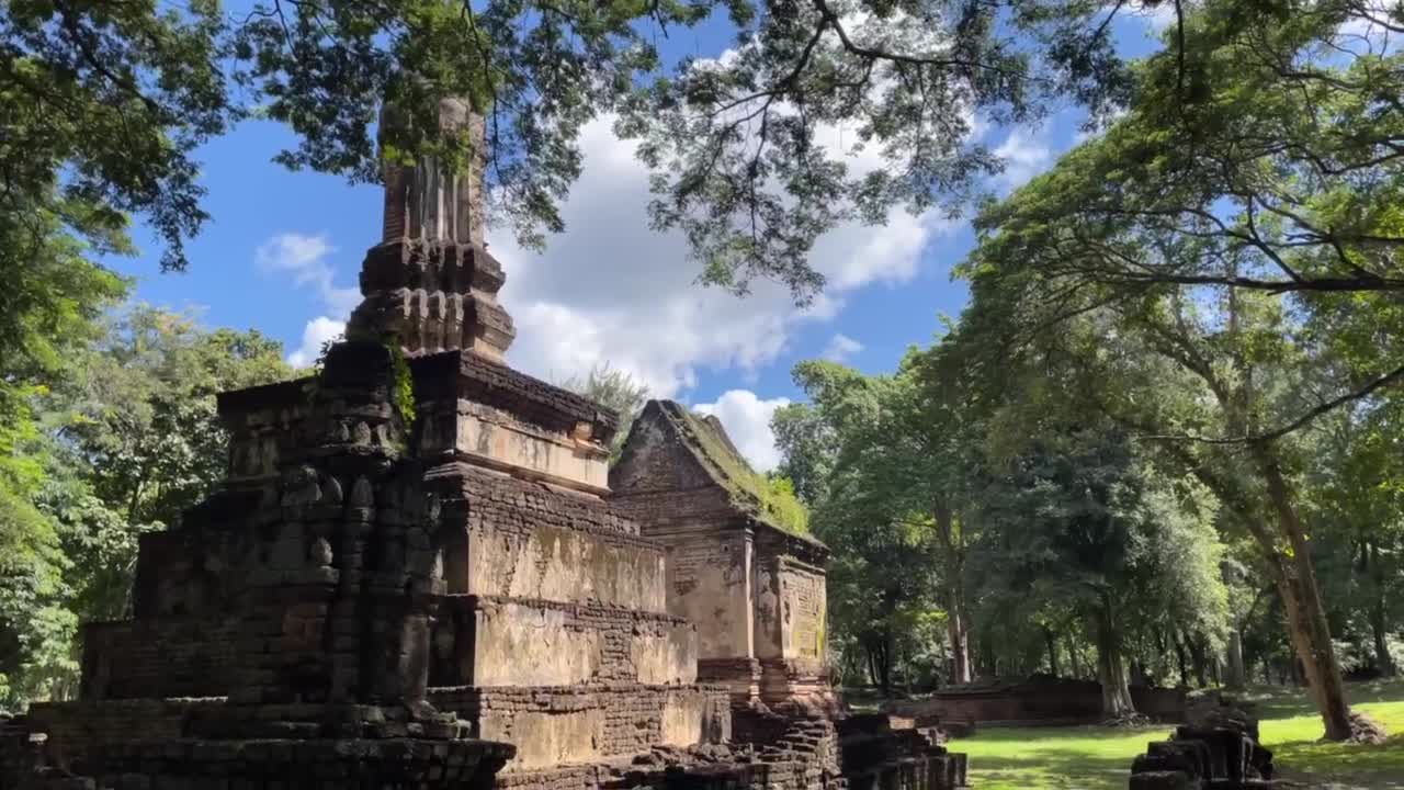 My new favorite place in Thailand - Si Satchanalai